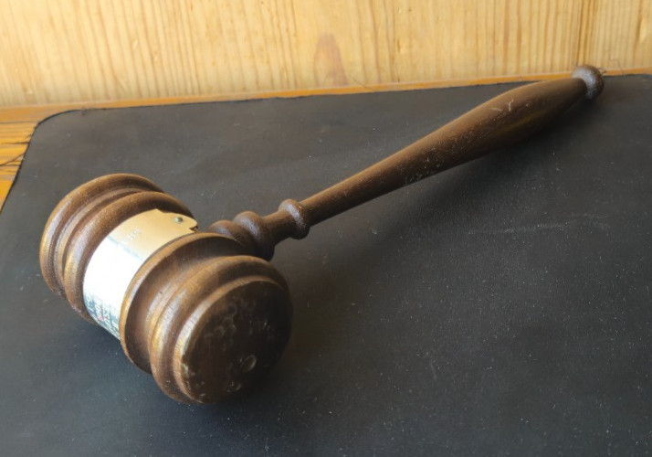 ORNATE WOOD GAVEL. 1966-1967. PRESENTATION PIECE. SOUVENIR