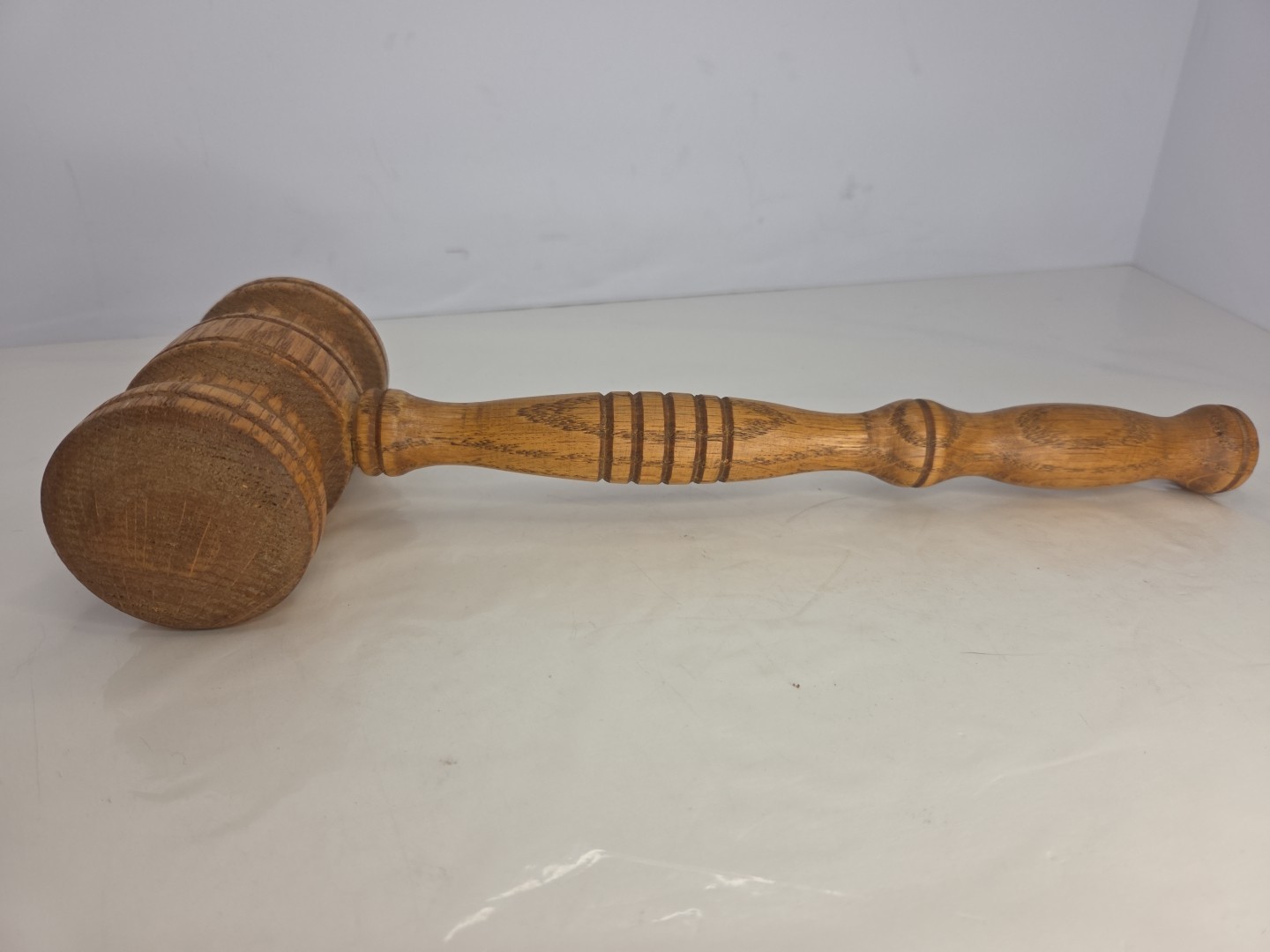 Vintage Wooden Gavel Judge Auctioneer Mallet Collectibl Solid Oak Comfort Handle