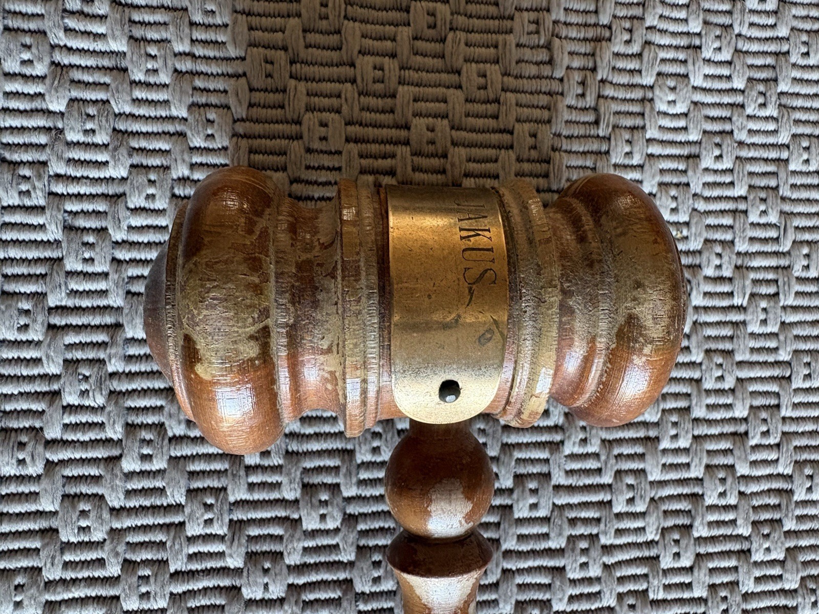 Wooden Vintage Gavel Judge Auctioneer 1944 w/ Brass Engraved Plaque lawyer court