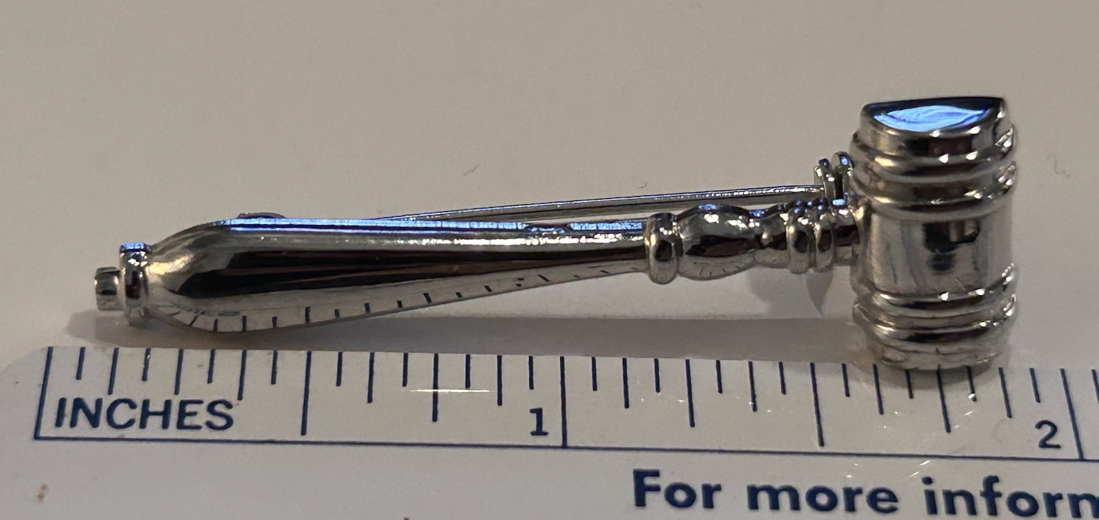 Vintage Judges Or Auctioneer￼Gavel Pin
