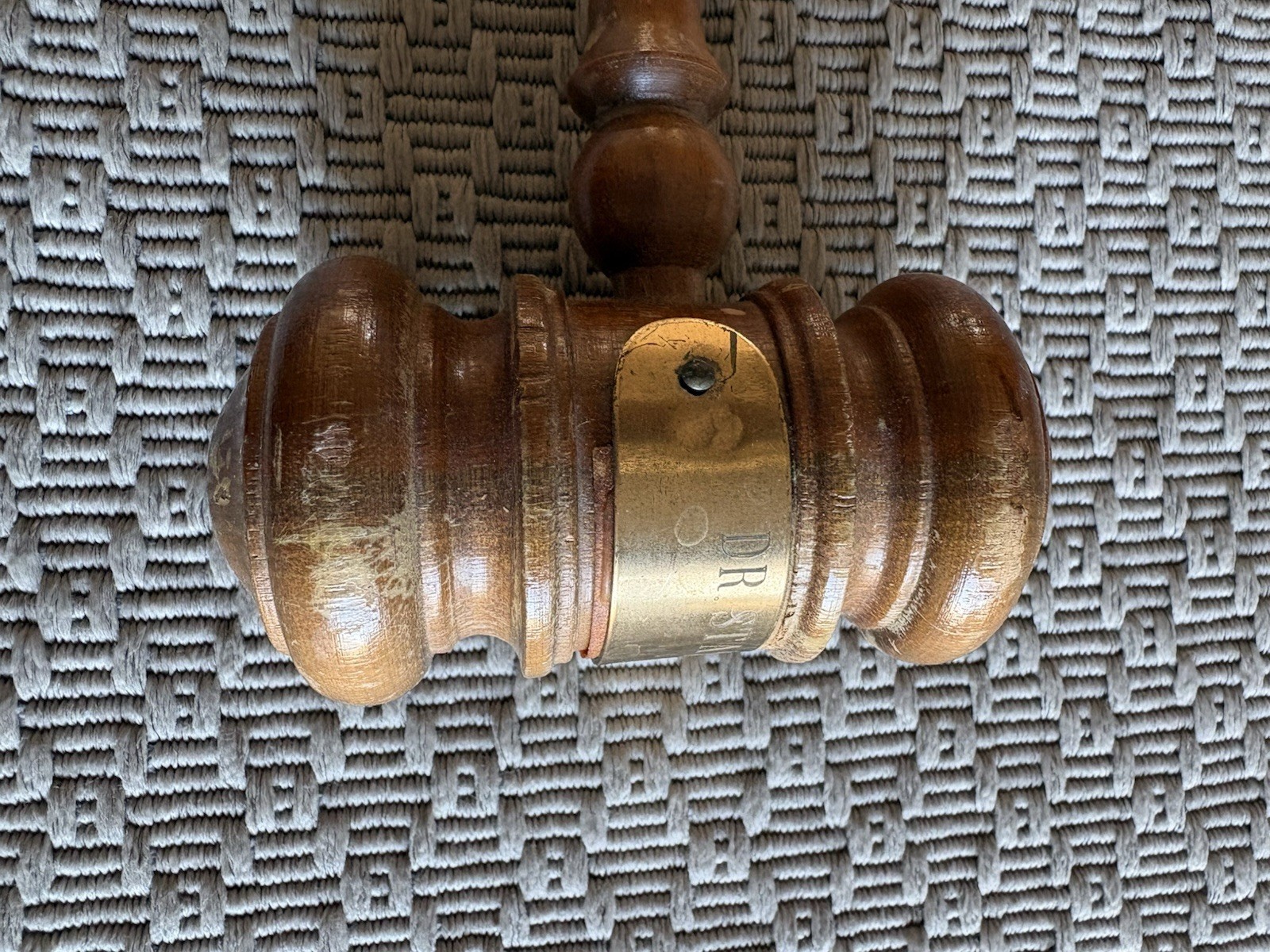 Wooden Vintage Gavel Judge Auctioneer 1944 w/ Brass Engraved Plaque lawyer court