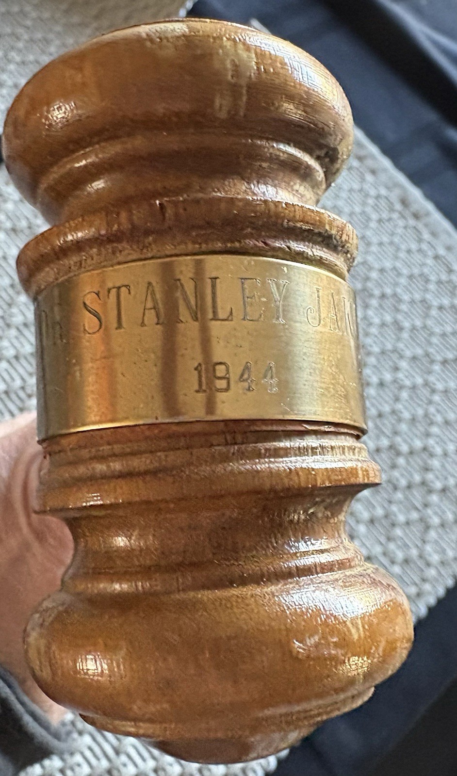 Wooden Vintage Gavel Judge Auctioneer 1944 w/ Brass Engraved Plaque lawyer court