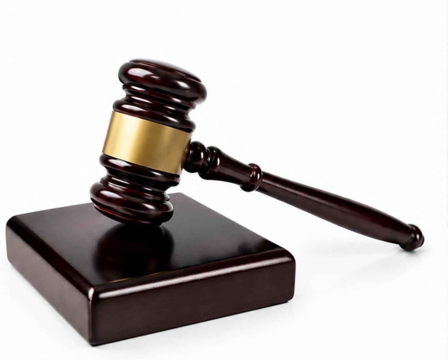 Crafted Hardwood Gavel and Sound Block – Exquisite Desk Accessory for Executives