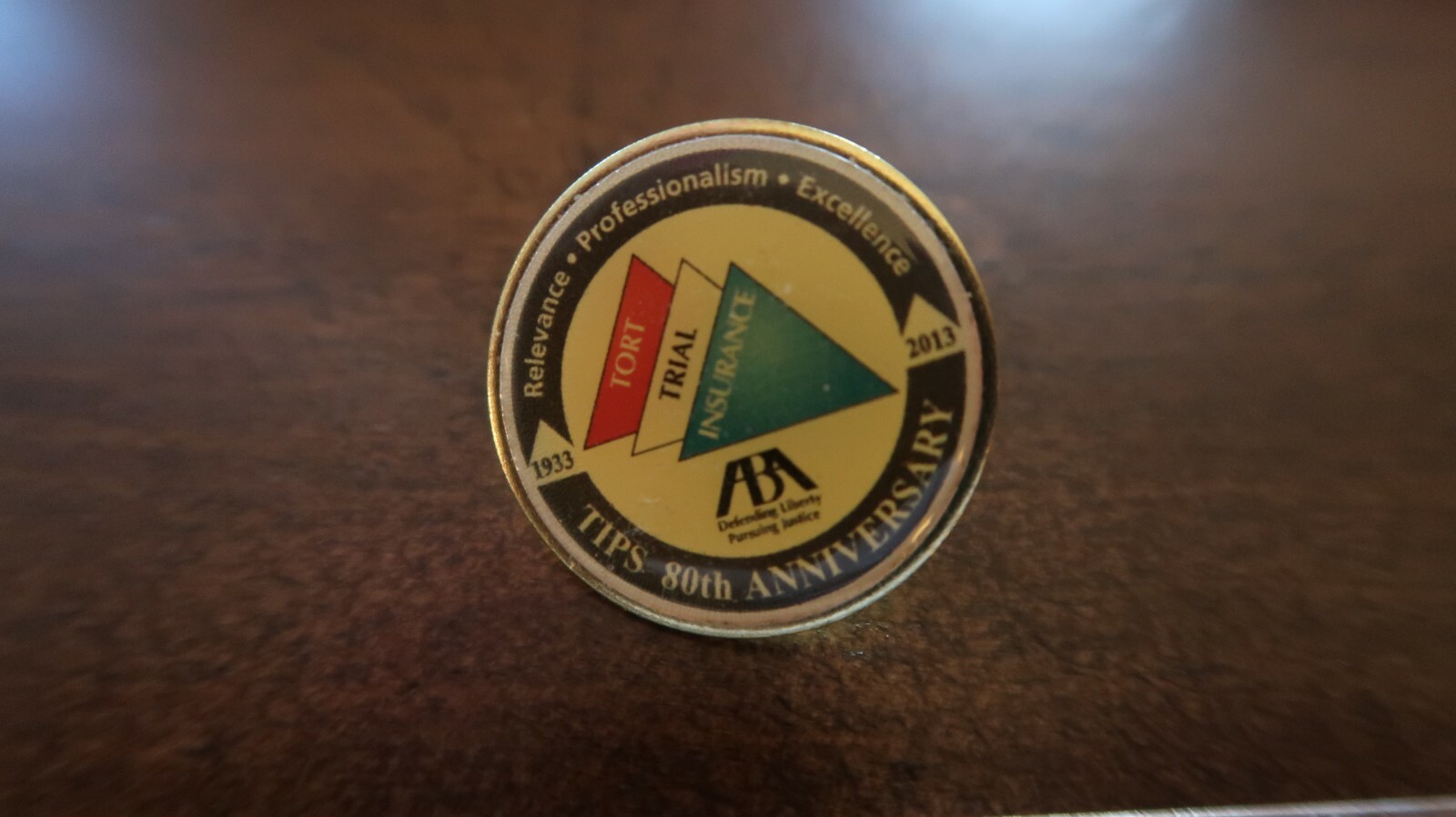 TIPS ABA American Bar Association 80th Anniversary Lapel Pin 2.6cm