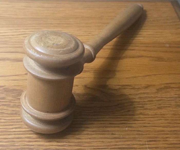 Wooden Judges Gavel – Collectible. Light Brown Wooden Color. Unbranded