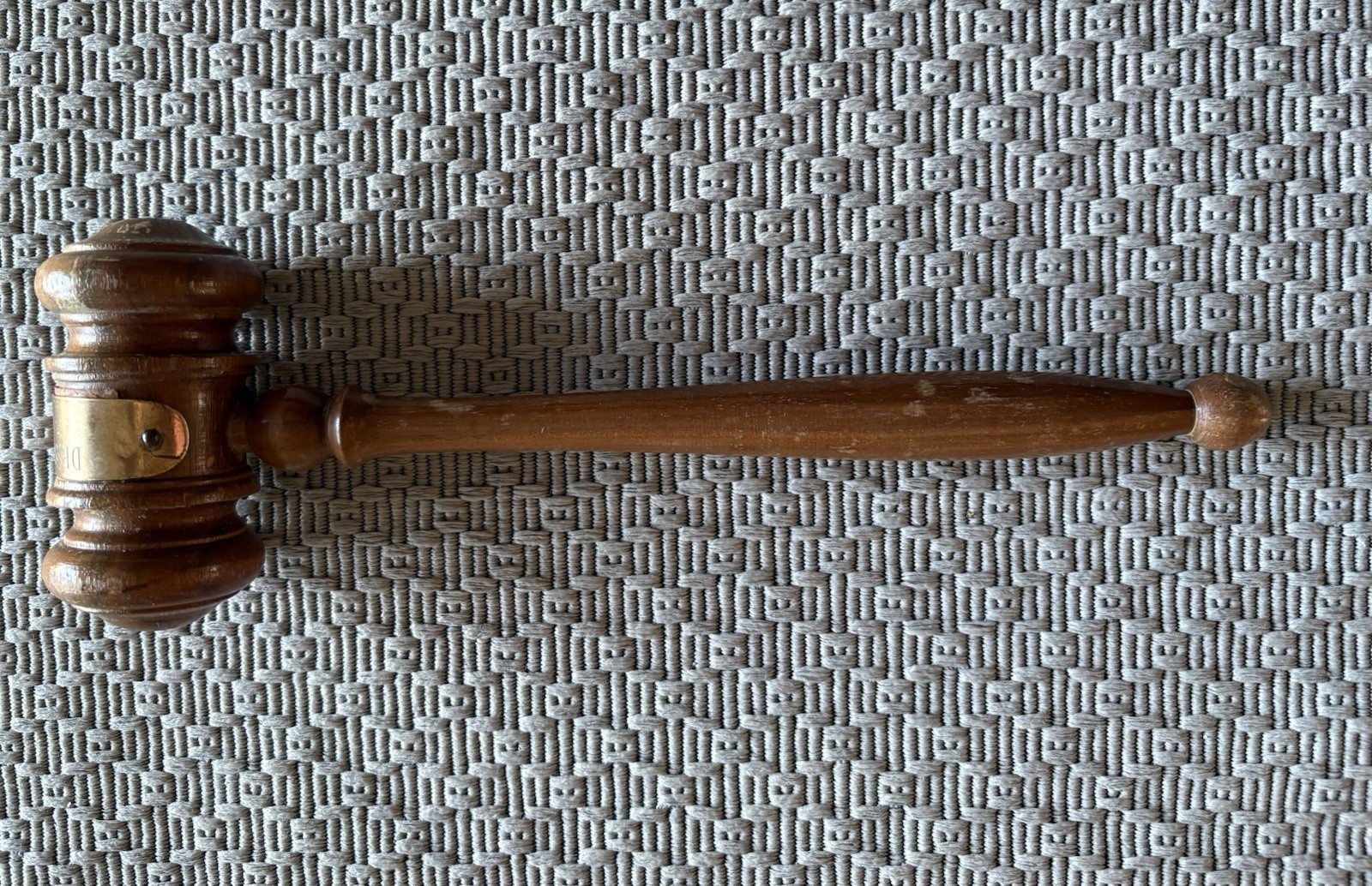 Wooden Vintage Gavel Judge Auctioneer 1944 w/ Brass Engraved Plaque lawyer court