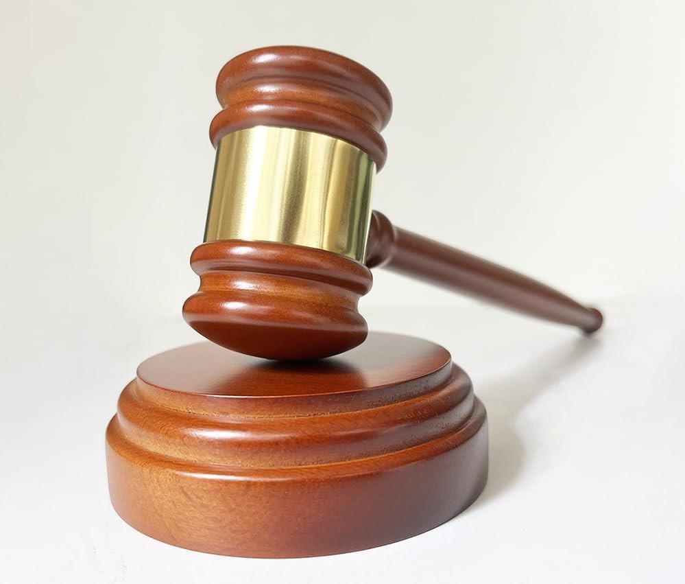Solid Wood Gavel Set with Block – Traditional Design for Authority in Meetings
