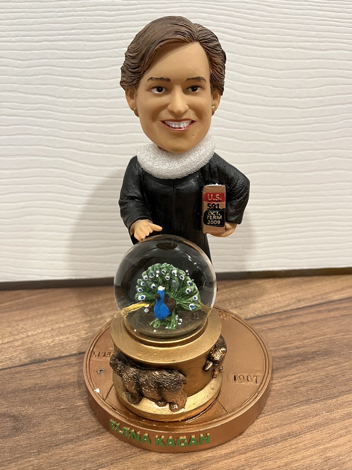 Elena Kagan Bobblehead Green Bag Supreme Court Justice – MINT IN BOX