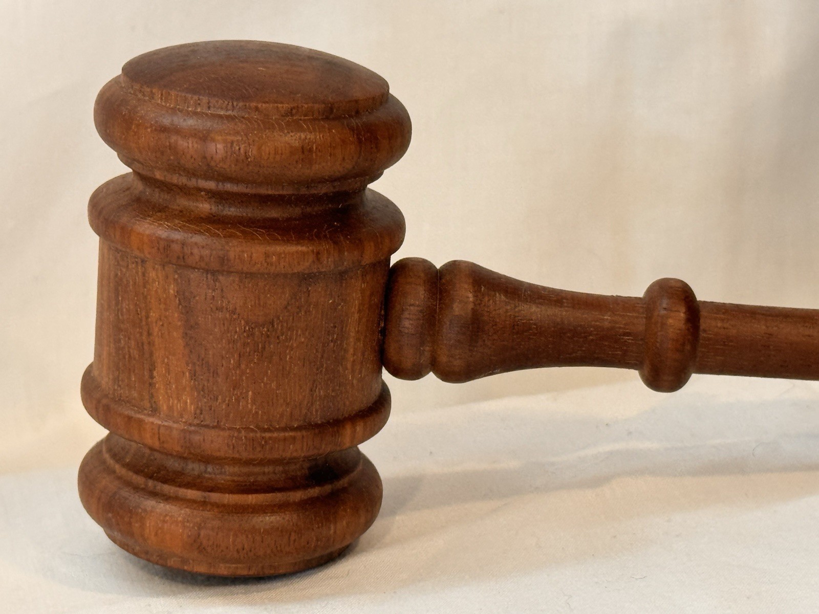 Vintage Gavel Solid Wood Judge Auctioneer Mallet 10» Meeting Hammer Decor