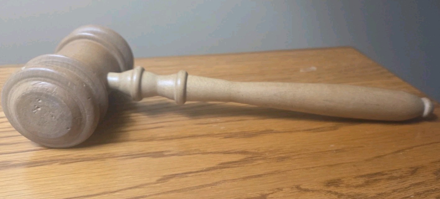 Wooden Judges Gavel – Collectible. Light Brown Wooden Color. Unbranded