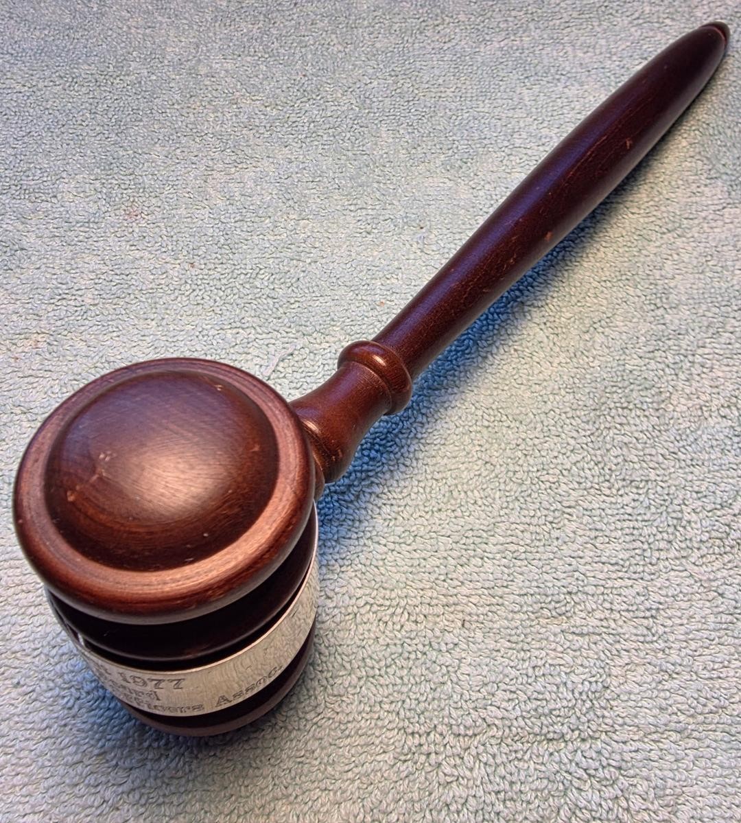 Vtg 1977 Lynwood CA Police Peace Officers Assoc Presentation Gavel, Wood, 10.25″