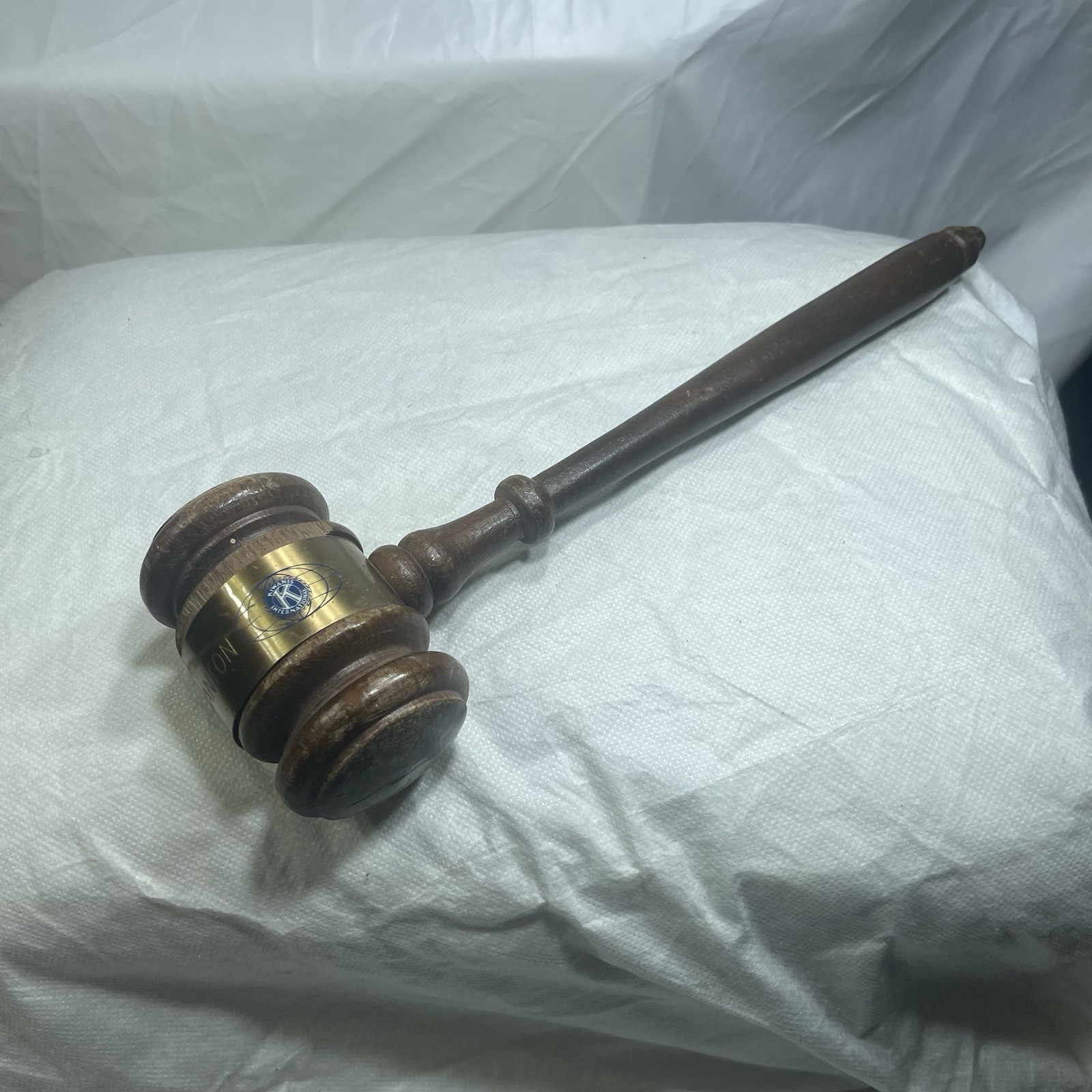 Vintage Kiwanis Wood Gavel Rare Authentic Blue Gold Seal 1.75″ Diameter 10″ Long