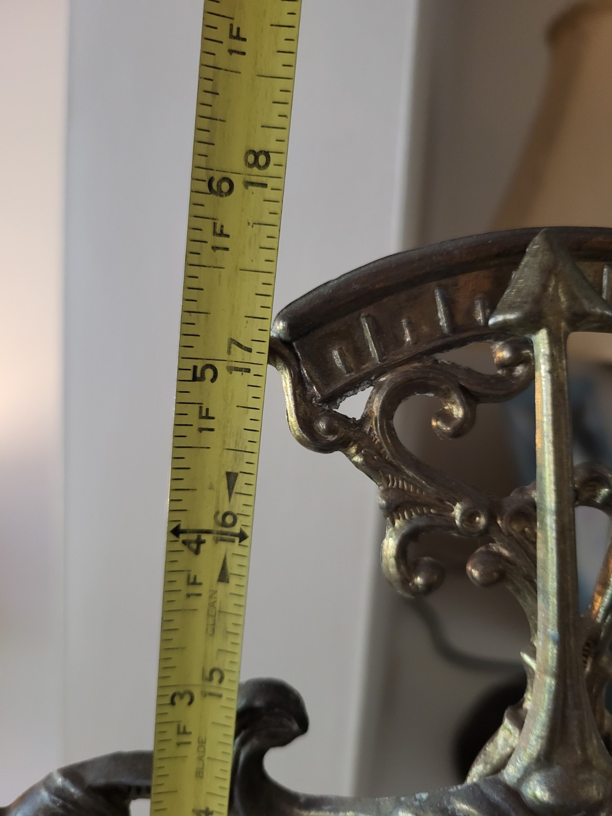 Vintage Cast Metal Arms Of Justice Scale Ornate READ