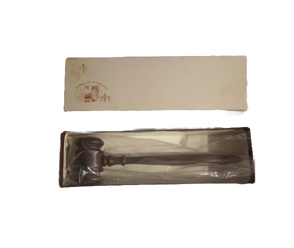 VINTAGE 10 «LONG SYMBOL OF LEADERSHIP WOOD GAVEL IN BOX