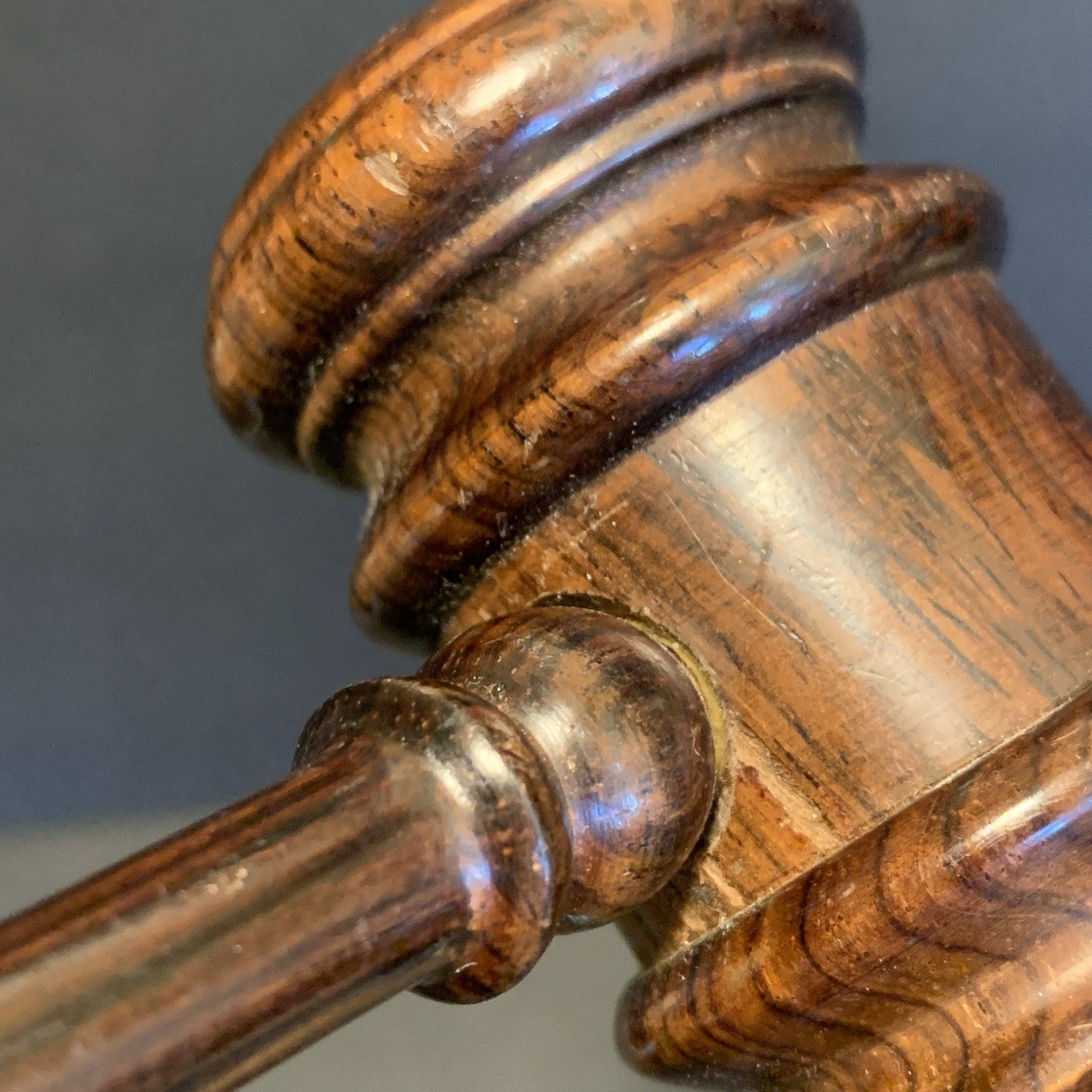 Vintage Wooden Gavel Judge Lawyer Auctioneer Collectible Prop Cosplay Court Wood