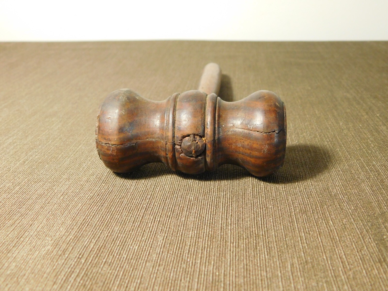 VINTAGE JUDGE LAWYER AUCTIONEER 9″ LONG WOOD GAVEL
