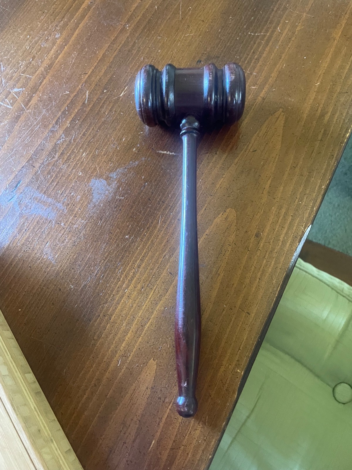 SUPER KEEN Vintage Wood Gavel, Judge, Auctioneer 10″ Scroll Work
