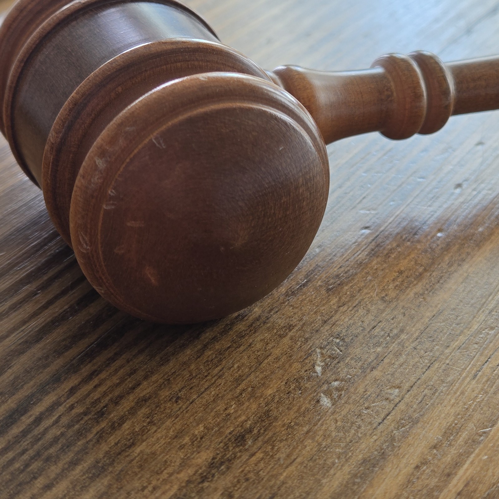 Vintage Wooden Walnut Gavel 10.5″. Engraved «J.D. Crabb». American Legion