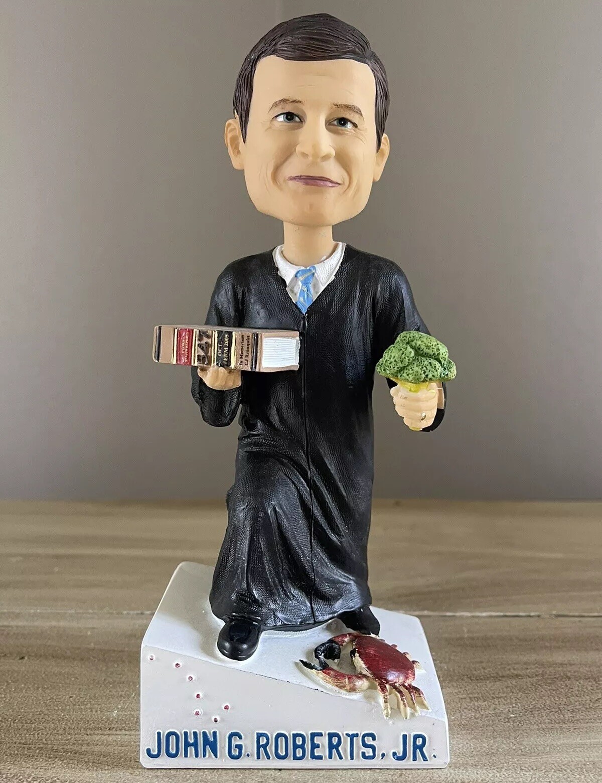 JOHN ROBERTS United States SCOTUS Supreme Court Justice GREEN BAG Bobblehead NIB