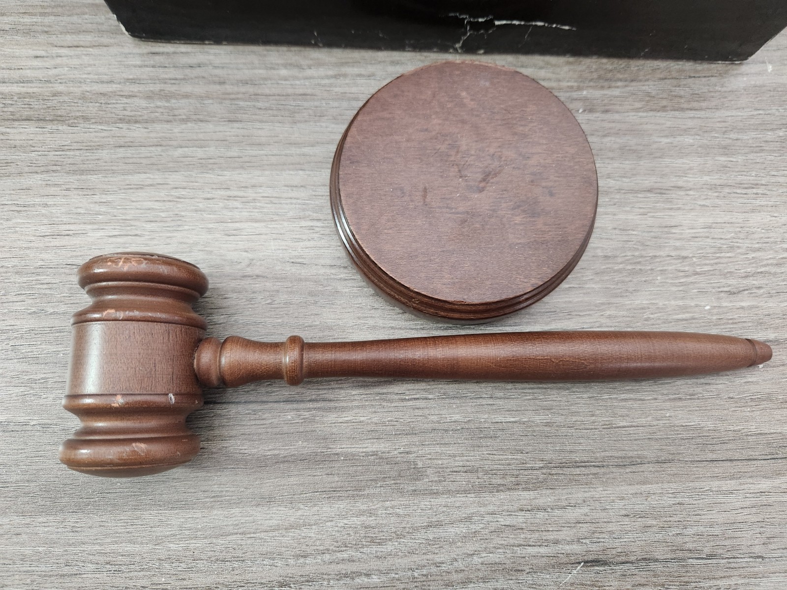 Wooden Gavel & Sound Block Set Court Judge Estate Auction Display Desk Decor