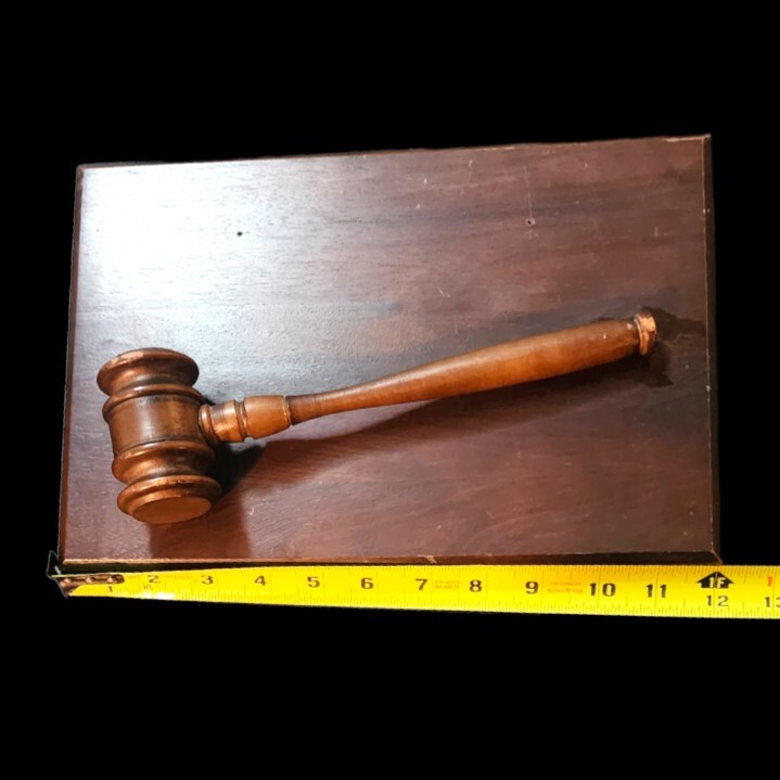 Vintage Solid Wood Gavel Wall Plaque Desk Decor For Judges Lawyers Auctioneers