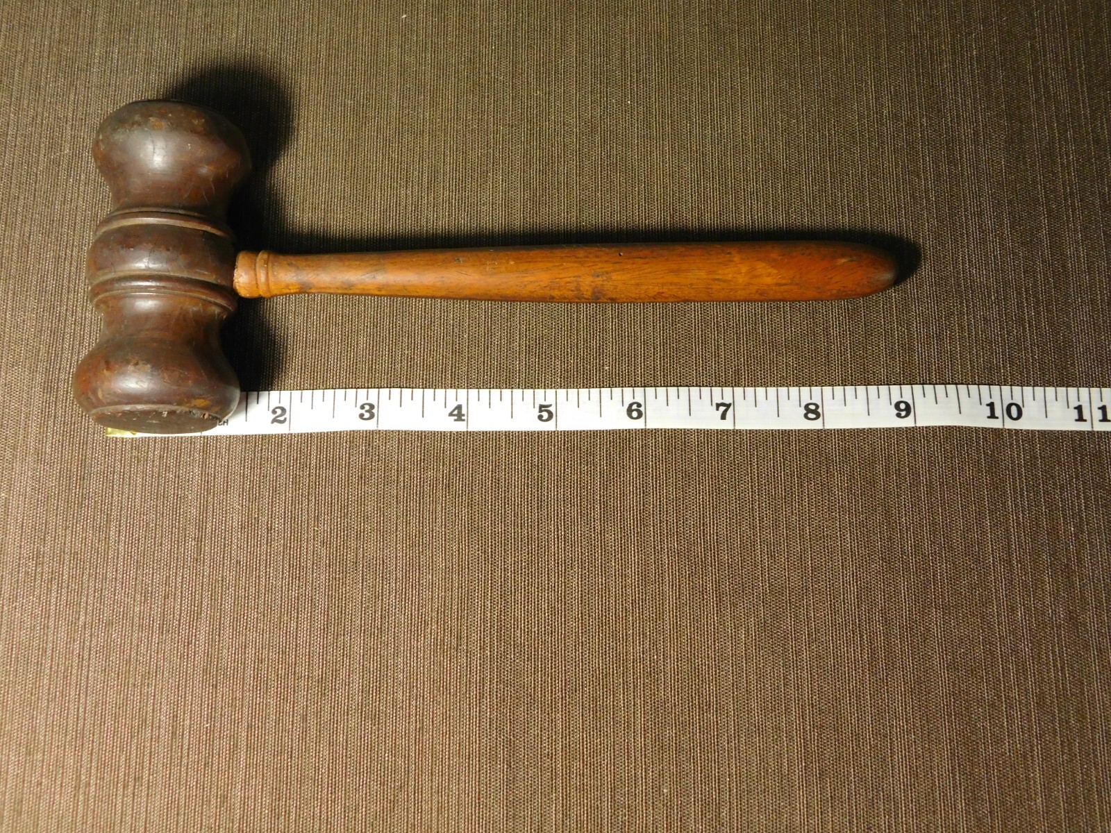 VINTAGE JUDGE LAWYER AUCTIONEER 9″ LONG WOOD GAVEL