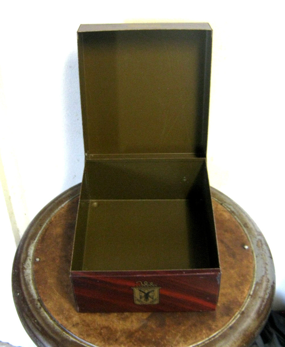 AMERICAN ACADEMY OF LETTERS CHICAGO TIN STORAGE BOX Made in Coshocton Ohio