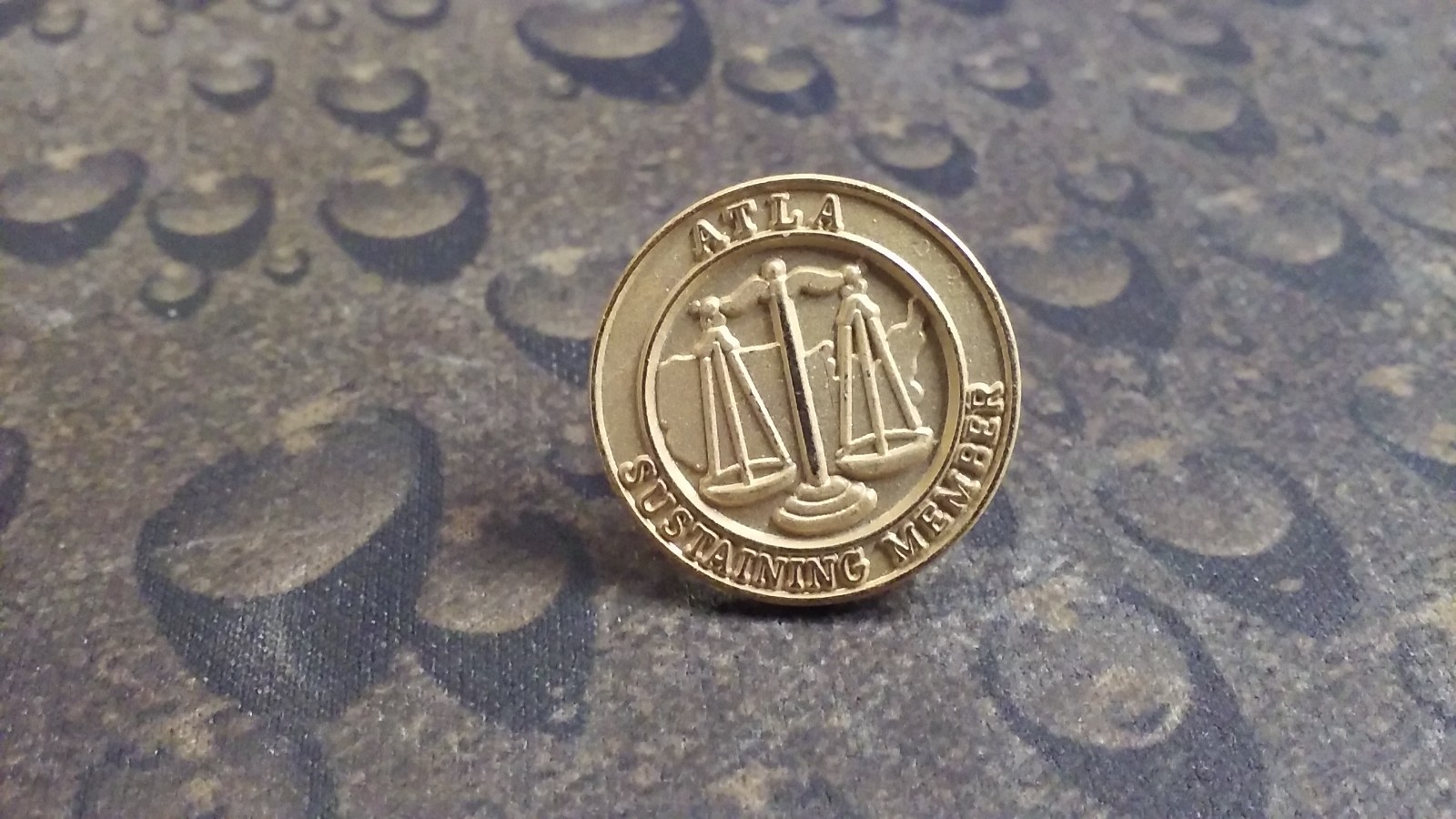 ATLA Association of Trial Lawyers of America pin badge Scales of Justice