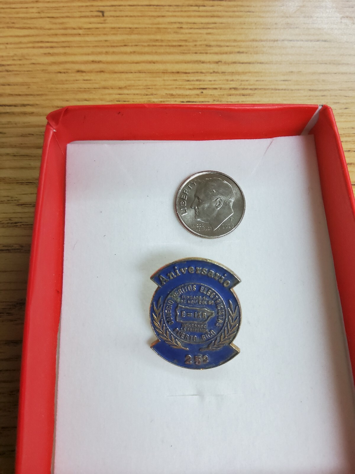1994 Pin ☆25 años☆Colegio Peritos Electricistas Puerto Rico Honrando la Profesi