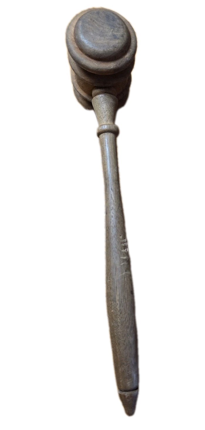 Wooden Judges Gavel – Collectible. Brown /Walnut Wooden Color. 10″×3″ Unbranded
