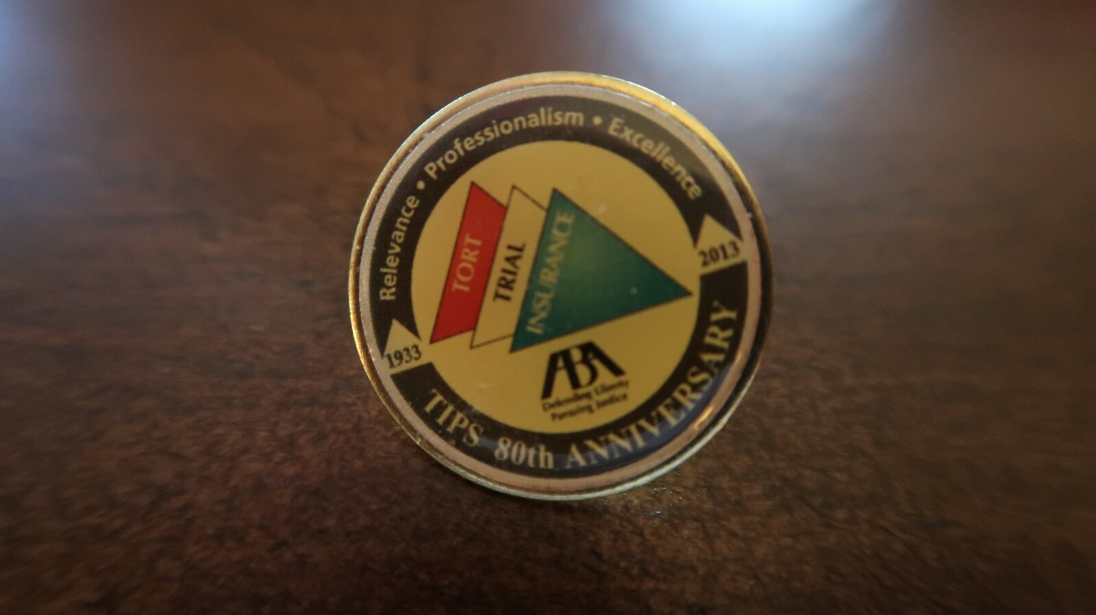 TIPS ABA American Bar Association 80th Anniversary Lapel Pin 2.6cm