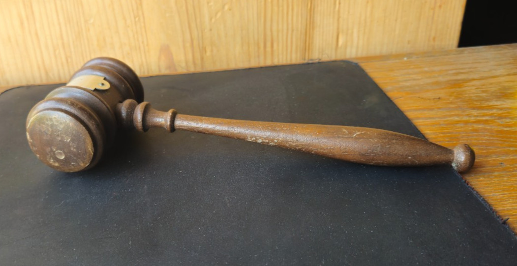 ORNATE WOOD GAVEL. 1966-1967. PRESENTATION PIECE. SOUVENIR